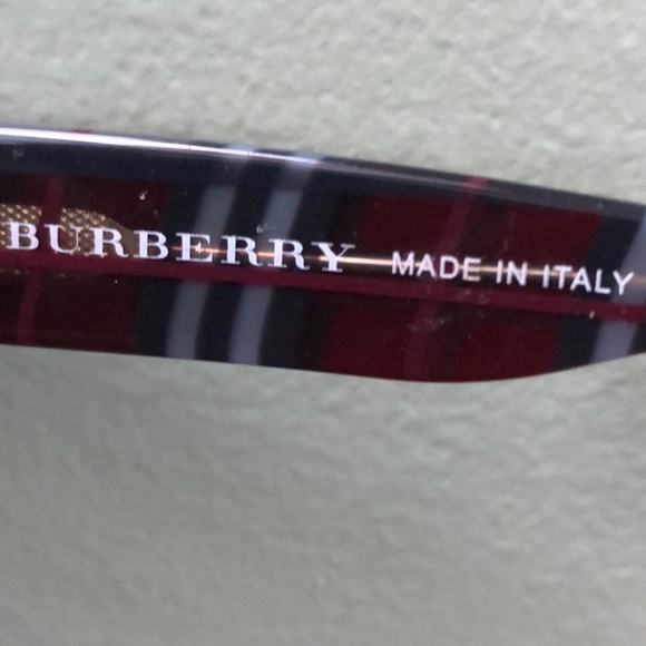 Burberry B 4058 Oversized Sunglasses - Picture 6 of 8